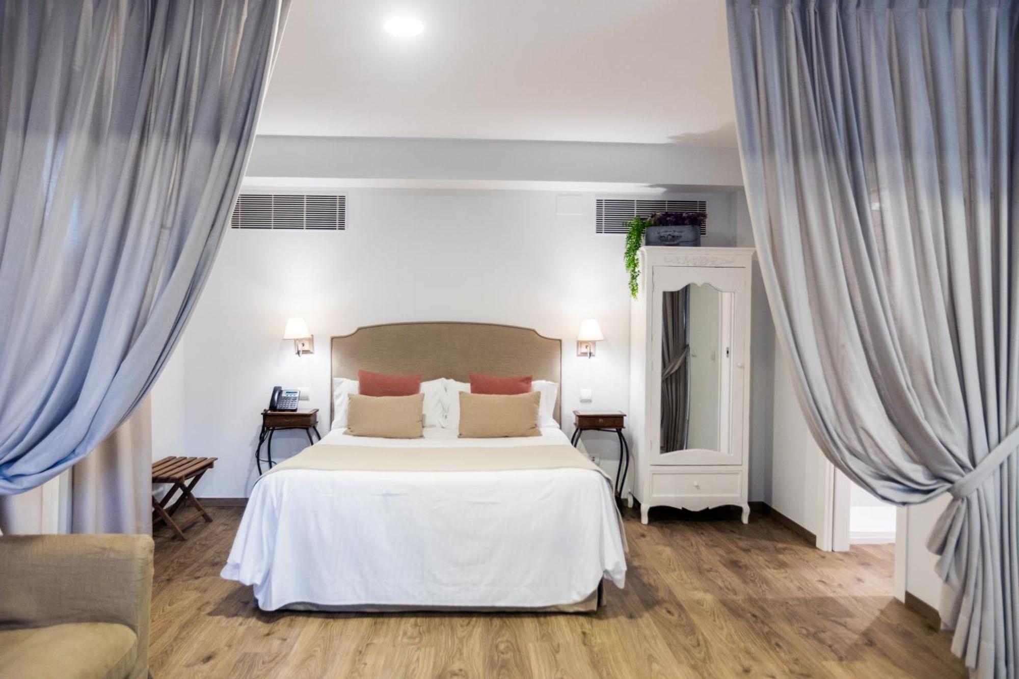 Le Petit Boutique Hotel (Adults Only) Santander Exterior foto